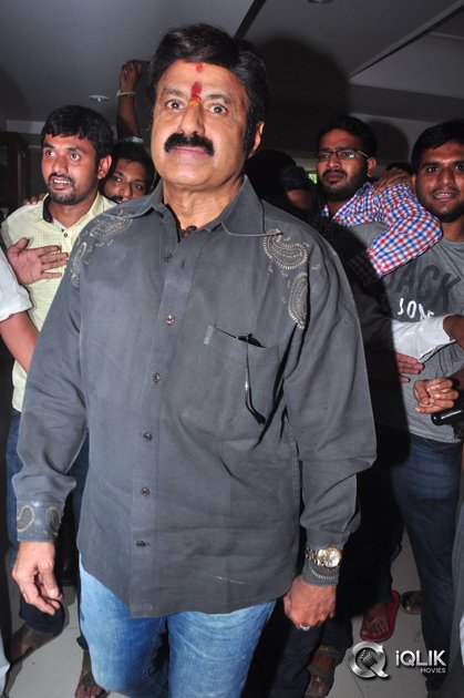 Balakrishna-at-Bramaramba-Theatre-To-Watch-Lion